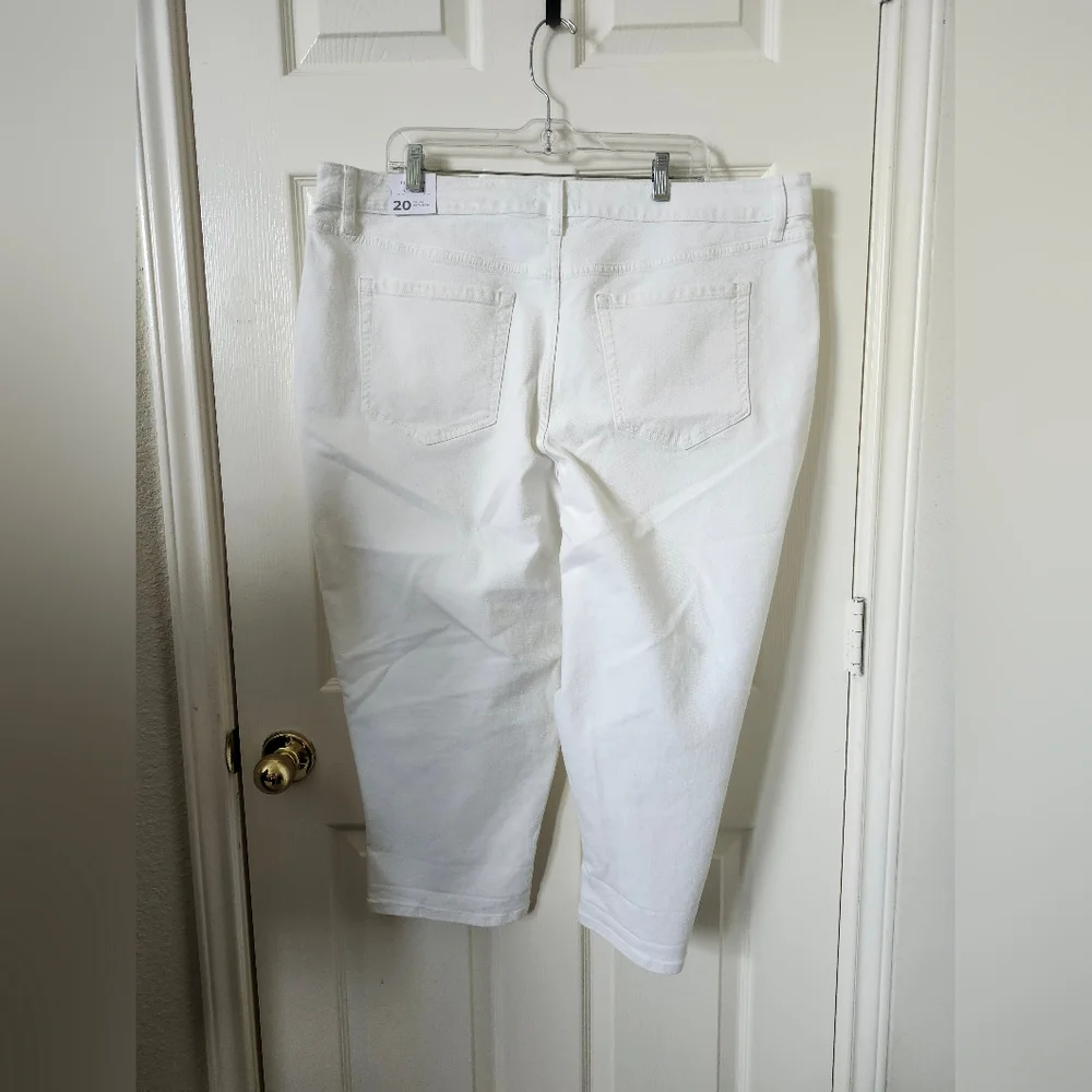 Lane Bryant Mid Rise White Ankle Cropped Jeans 20 Petite